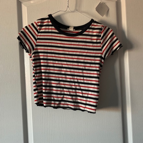 cropped tee - Picture 1 of 1